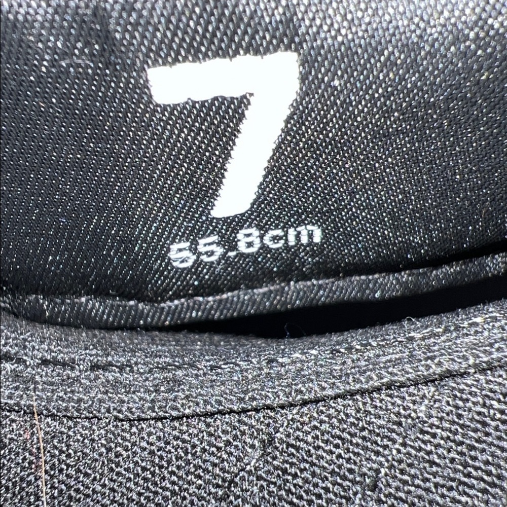 New Era Blue Cap with White Dodgers Baseball Emblem - Picture 8 of 10